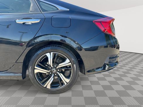 Used 2016 Honda Civic Touring image 29
