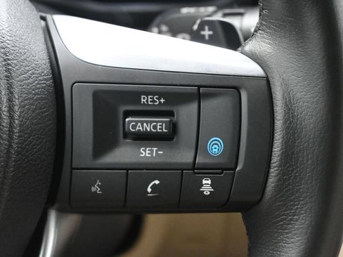 Used 2023 INFINITI QX60 Luxe w/ Performance Audio Package FWD image 9