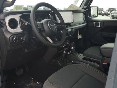 New 2026 Jeep Gladiator Sport image 18