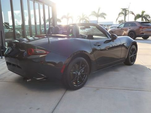 Used 2023 MAZDA MX-5 Miata Club RWD image 32