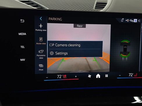 New 2026 BMW X2 xDrive28i w/ Convenience Package AWD/4WD image 25