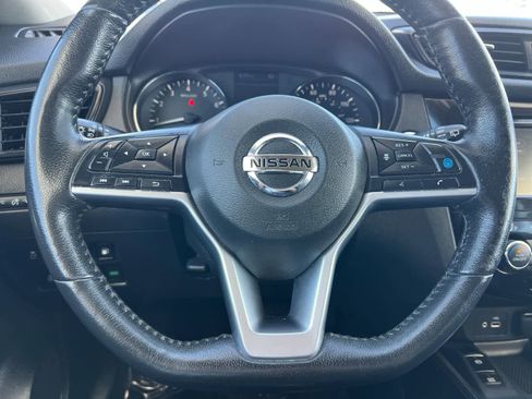 Used 2019 Nissan Rogue SL image 25