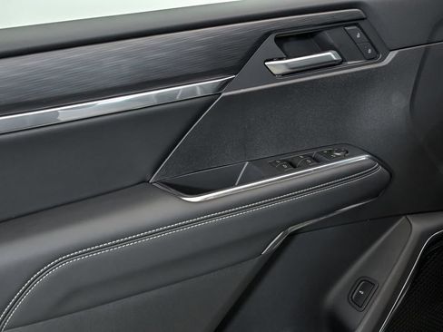 New 2027 GMC Acadia Elevation w/ Black Edition AWD/4WD image 5