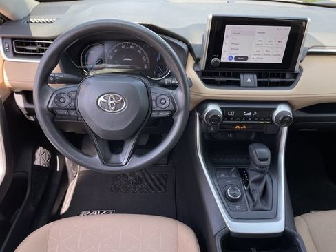 Used 2025 Toyota RAV4 XLE w/ Convenience Package AWD/4WD image 11
