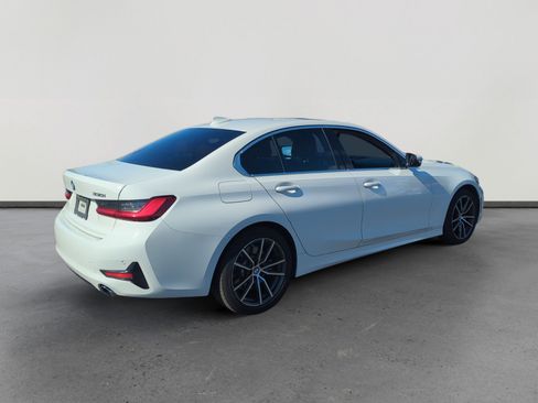 Used 2020 BMW 330i Sedan w/ Driving Assistance Package image 5