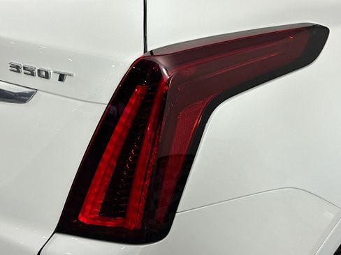 Used 2021 Cadillac XT5 Premium Luxury image 33