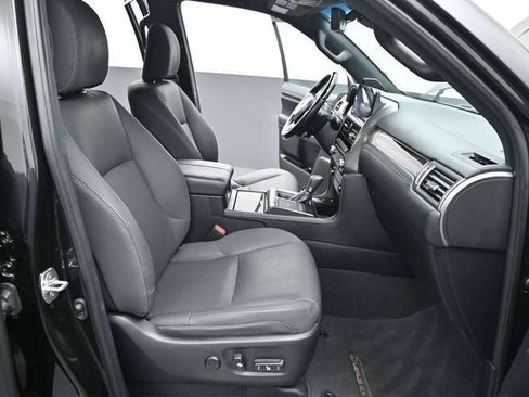 Used 2023 Lexus GX 460 Premium w/ Premium Package AWD/4WD image 28