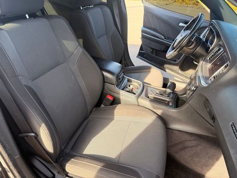 Used 2017 Dodge Charger R/T image 24