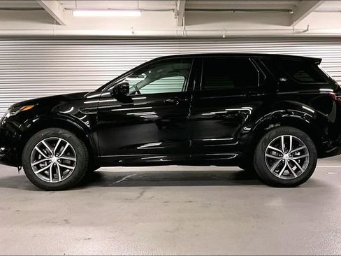 New 2025 Land Rover Discovery Sport S image 3