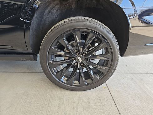 Used 2026 Cadillac Escalade Platinum Sport w/ LPO, ONYX Package AWD/4WD image 36