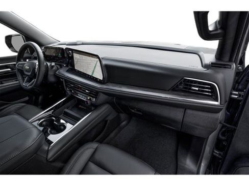 New 2026 Chevrolet Suburban LT w/ Comfort Package image 21