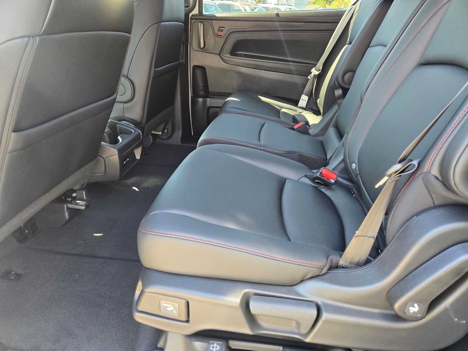 New 2027 Honda Odyssey Sport-L image 8