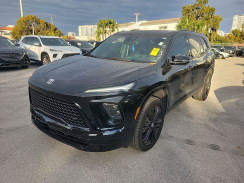 Used 2025 Buick Enclave Sport Touring w/ Power Package image 2