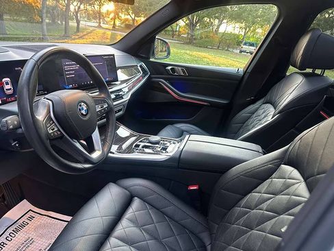 Used 2024 BMW X5 xDrive50e AWD/4WD image 14