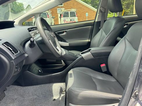 Used 2013 Toyota Prius Three FWD image 13
