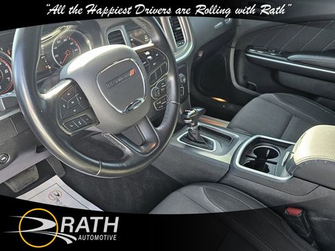 Used 2022 Dodge Charger SXT image 10