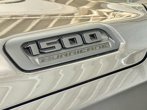 New 2026 RAM 1500 4x4 Crew Cab image 15