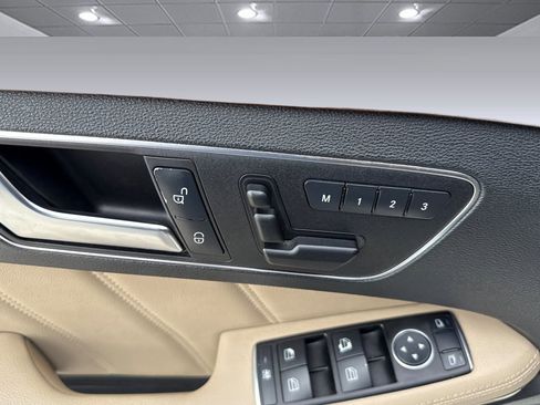 Used 2012 Mercedes-Benz E 350 Sedan image 23