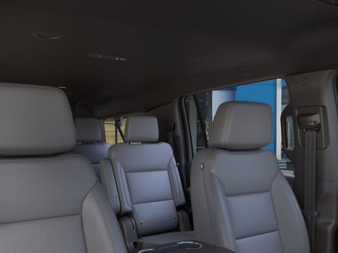 New 2026 Chevrolet Suburban LT w/ Comfort Package AWD/4WD image 25