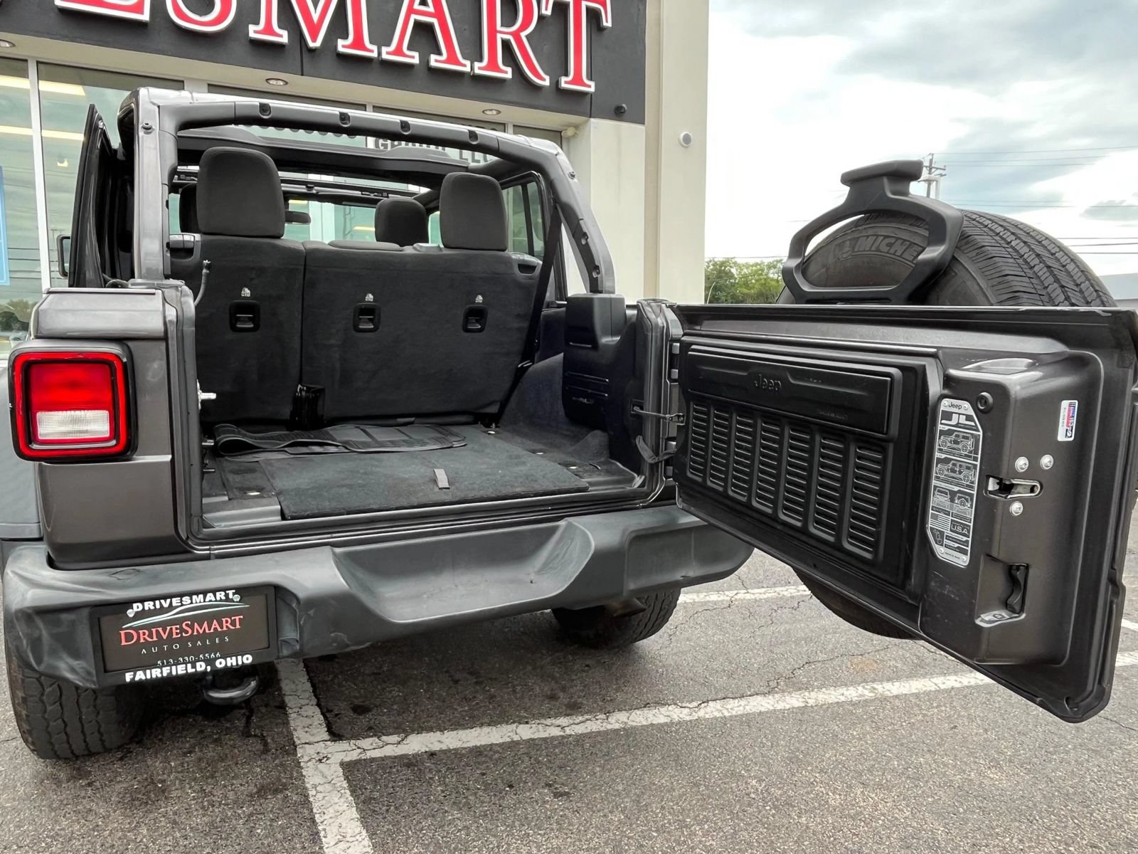 Used 2020 Jeep Wrangler Unlimited Sport S AWD/4WD image 10