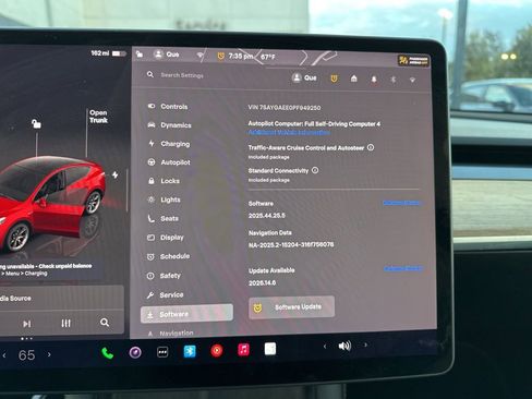 Used 2023 Tesla Model Y Long Range AWD/4WD image 40