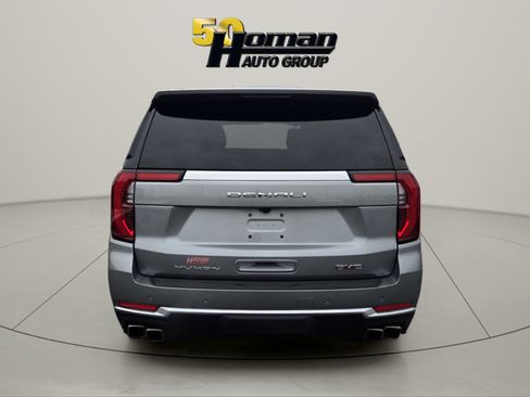 Used 2025 GMC Yukon Denali AWD/4WD image 4