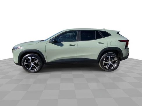 Used 2024 Chevrolet Trax RS w/ Driver Confidence Package FWD image 7