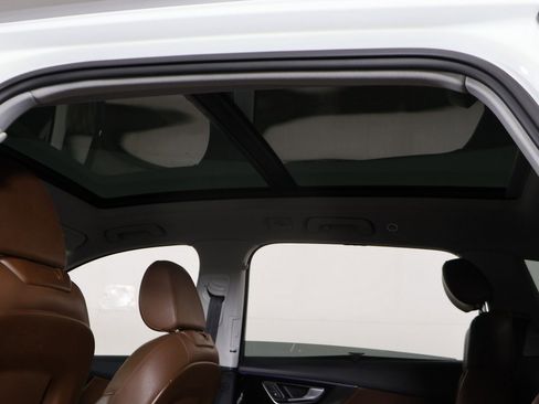 Used 2018 Audi Q7 3.0T Prestige image 24