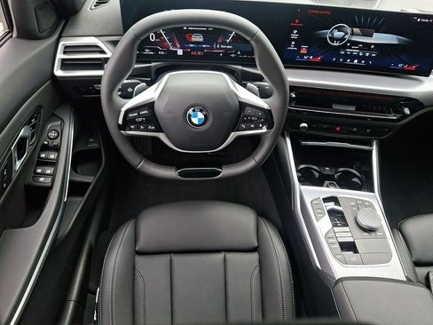 Used 2025 BMW 330i xDrive Sedan AWD/4WD image 12
