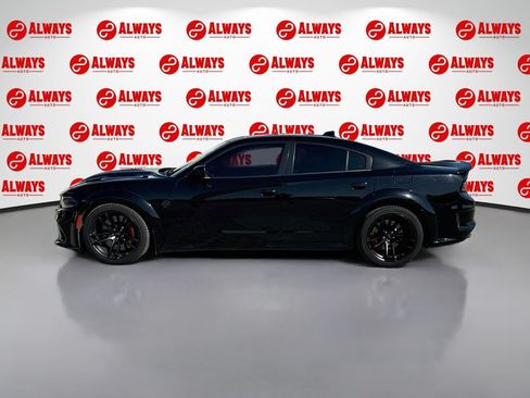Used 2022 Dodge Charger SRT Hellcat w/ Harman/Kardon Audio Group RWD image 9