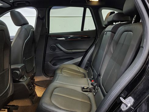 Used 2017 BMW X1 xDrive28i image 15