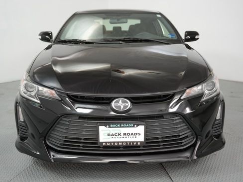 Used 2015 Scion tC image 2
