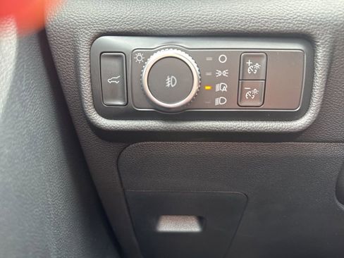 Used 2022 Ford Explorer Limited w/ Class IV Trailer Tow Package image 10