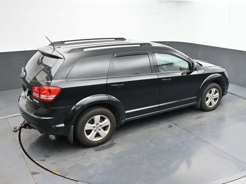 Used 2016 Dodge Journey SE w/ MOPAR All-Weather Group FWD image 13