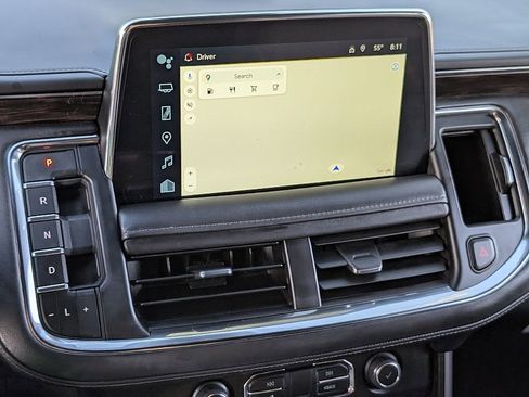 Used 2024 Chevrolet Tahoe Z71 w/ Luxury Package image 33