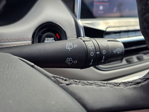 Used 2024 Jeep Compass Limited image 31