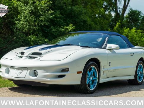 Used 1999 Pontiac Firebird Trans Am RWD image 11