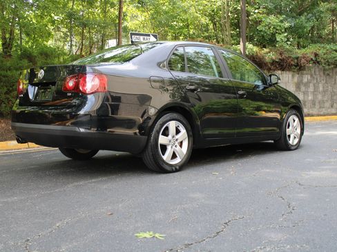 Used 2009 Volkswagen Jetta S FWD image 4