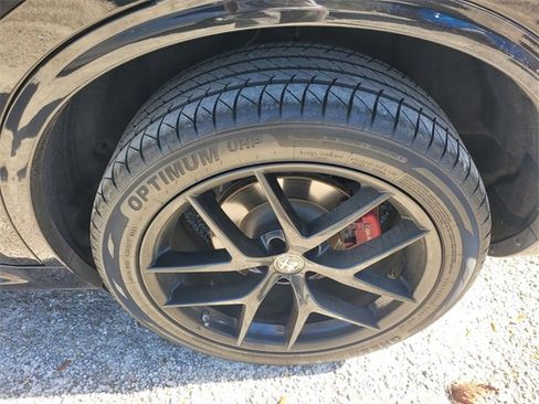 Used 2020 Alfa Romeo Stelvio Ti Sport image 4