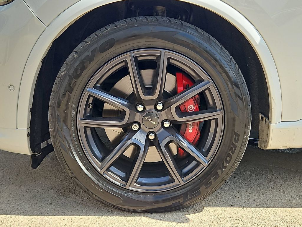 Used 2018 Dodge Durango SRT w/ Technology Group AWD/4WD image 36
