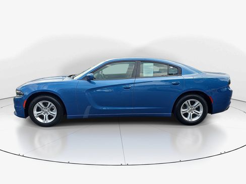 Used 2022 Dodge Charger SXT RWD image 6