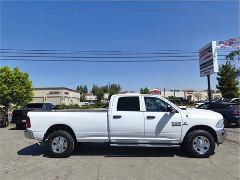 Used 2015 RAM 2500 Tradesman w/ Chrome Appearance Group RWD image 4
