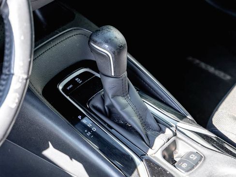 Used 2020 Toyota Corolla SE w/ SE Premium Package FWD image 16