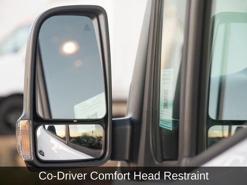 Used 2025 Mercedes-Benz Sprinter 2500 image 24