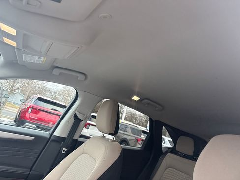 Used 2022 Ford Escape SE w/ Convenience Package image 26