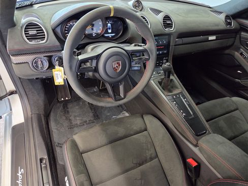 Certified 2025 Porsche 718 Boxster Spyder RS image 4