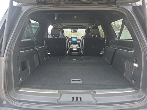 Used 2019 Lincoln Navigator L Reserve image 14
