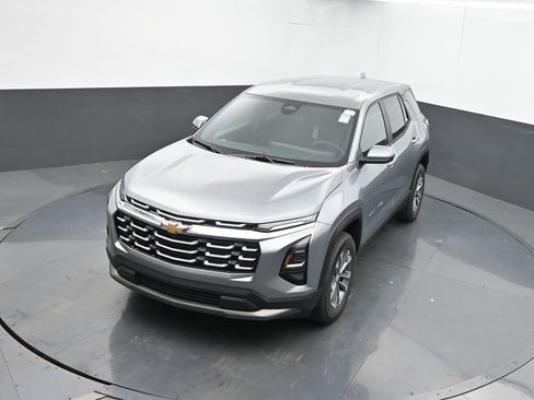 New 2026 Chevrolet Equinox LT w/ LPO, Floor Liner Package image 34