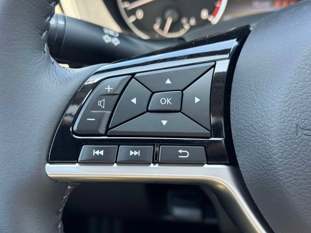 Certified 2025 Nissan Altima 2.5 SL FWD image 21