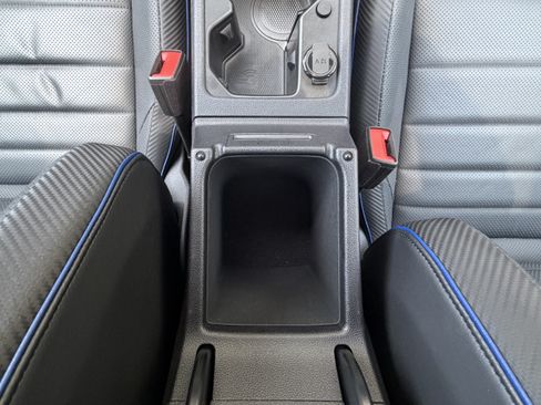 Used 2024 Volkswagen Golf R AWD/4WD image 22